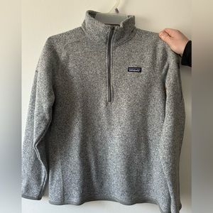 Patagonia quart-zip, light grey
